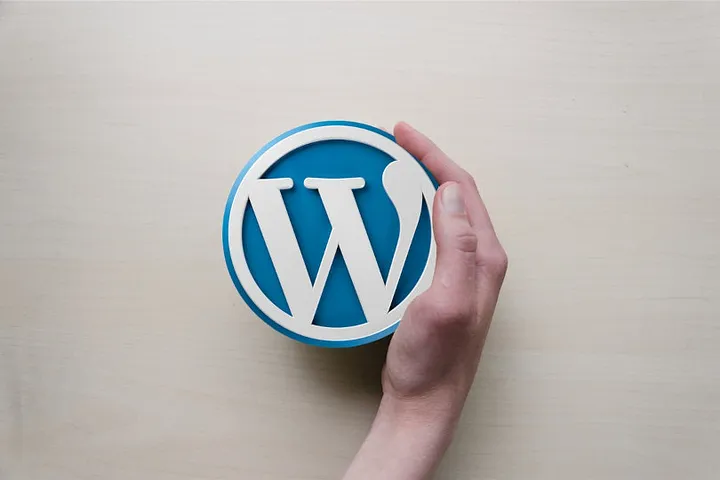 أحصل على موقع بتصميم رائع لنشاطك التجاري